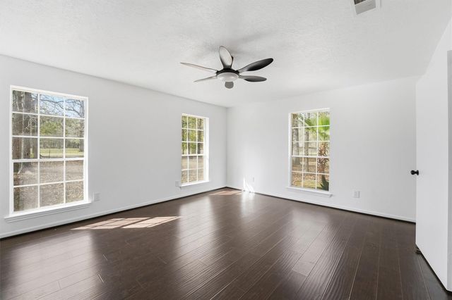 308 County Road 6481, Dayton, TX 77535