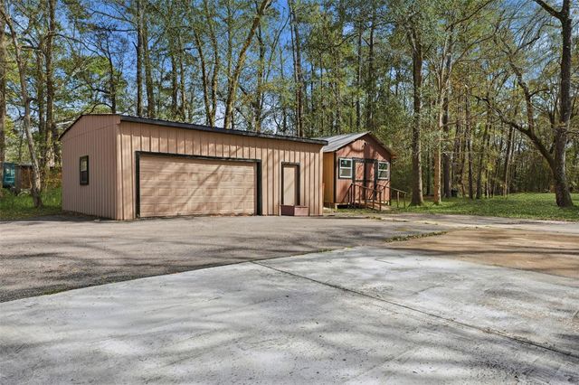 308 County Road 6481, Dayton, TX 77535