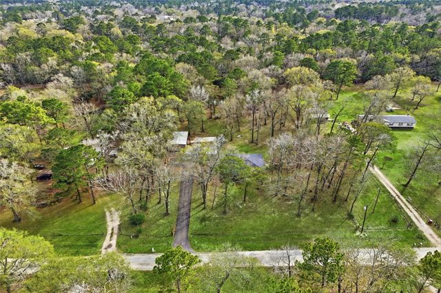 308 County Road 6481, Dayton, TX 77535