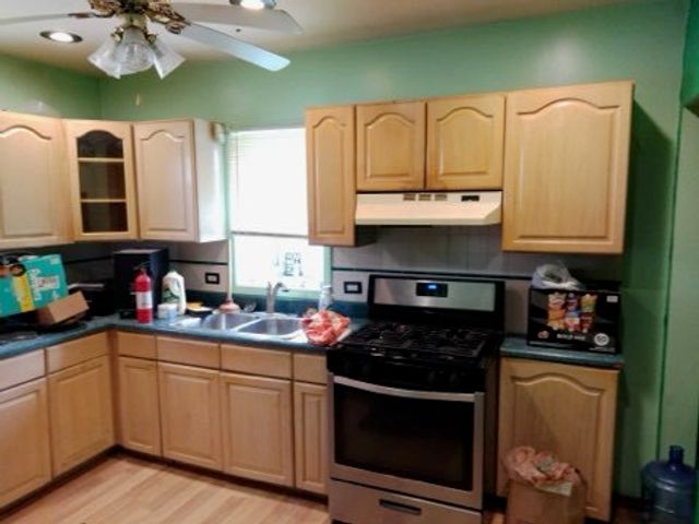 13929 S EDBROOKE Avenue, Riverdale, IL 60827