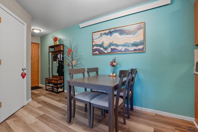 4616 CHALKSTONE DR, Rapic City, SD 57701