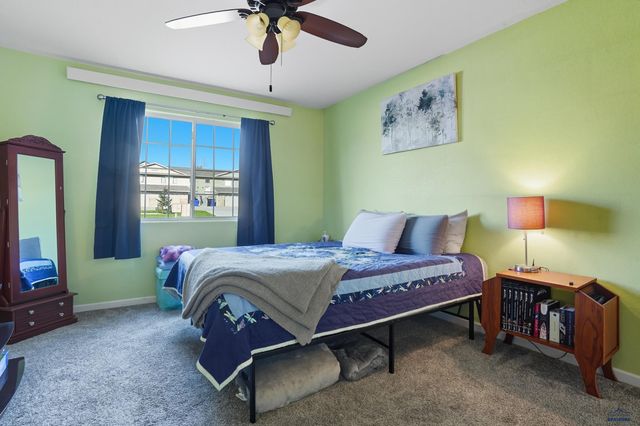 4616 CHALKSTONE DR, Rapic City, SD 57701