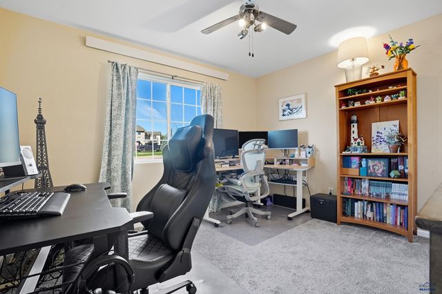 4616 CHALKSTONE DR, Rapic City, SD 57701