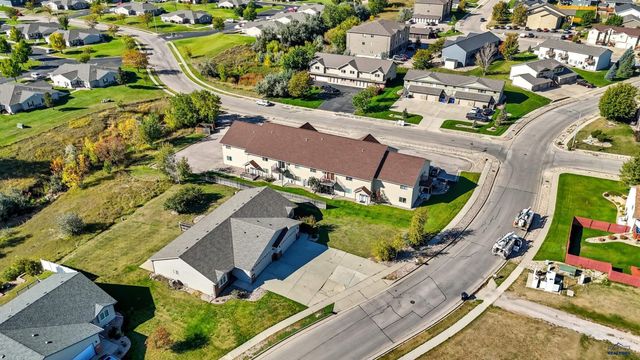 4616 CHALKSTONE DR, Rapic City, SD 57701