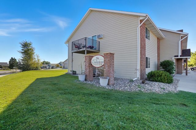 4616 CHALKSTONE DR, Rapic City, SD 57701