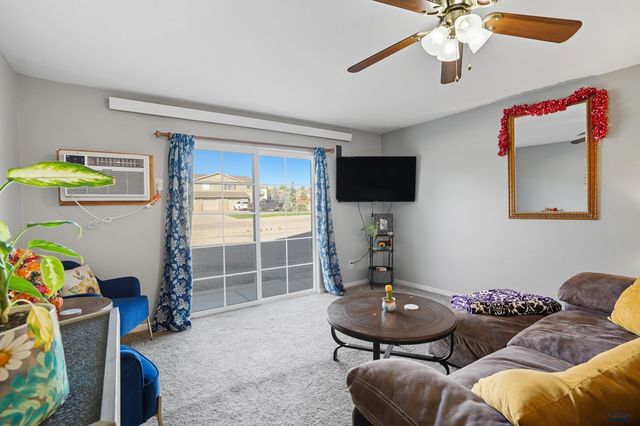 4616 CHALKSTONE DR, Rapic City, SD 57701