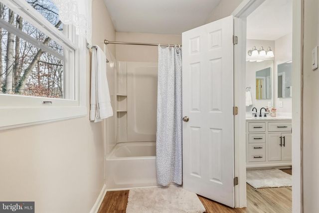 207 SPOTSWOOD RD, Locust Grove, VA 22508