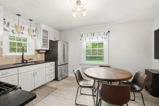 73 Allen Ave, Attleboro, MA 02703