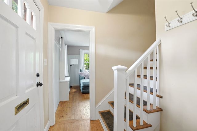 73 Allen Ave, Attleboro, MA 02703