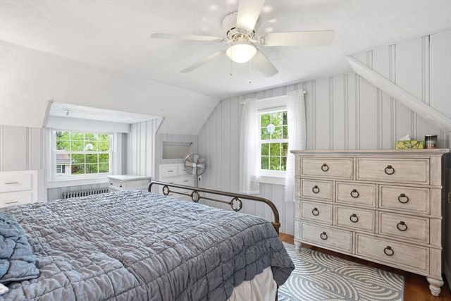73 Allen Ave, Attleboro, MA 02703