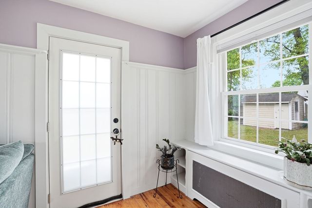 73 Allen Ave, Attleboro, MA 02703