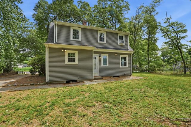 73 Allen Ave, Attleboro, MA 02703
