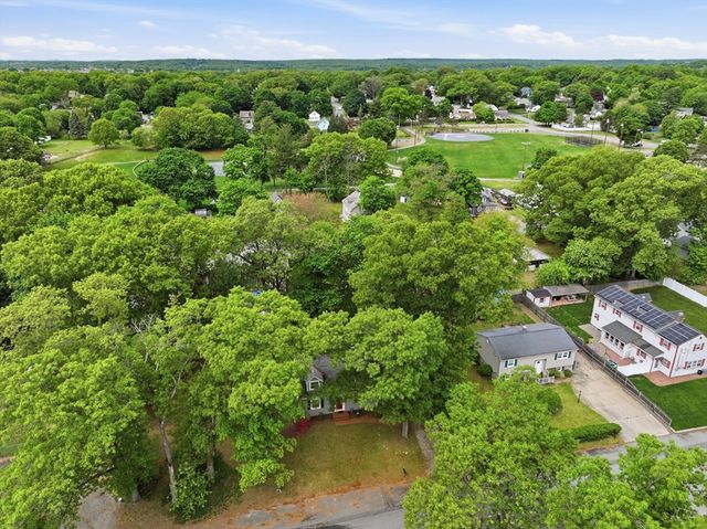 73 Allen Ave, Attleboro, MA 02703