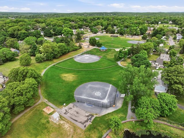 73 Allen Ave, Attleboro, MA 02703