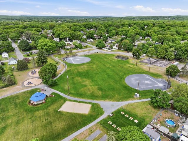 73 Allen Ave, Attleboro, MA 02703