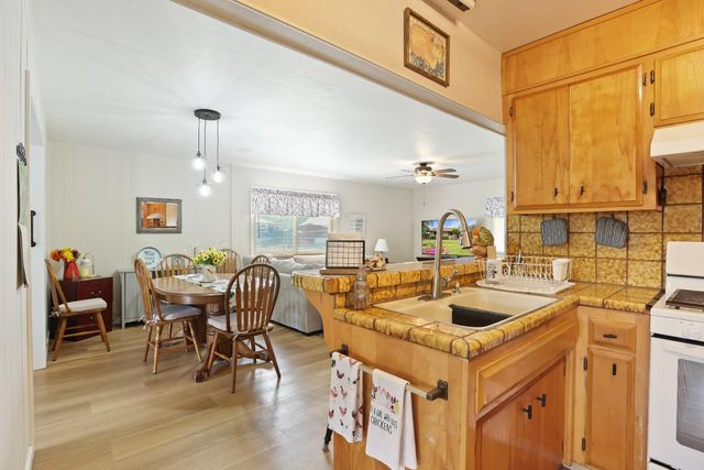 3355 Clement Ave, Stockton, CA 95204