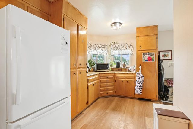 3355 Clement Ave, Stockton, CA 95204