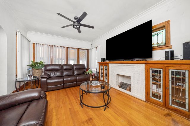 1901 S 61st Court, Cicero, IL 60804