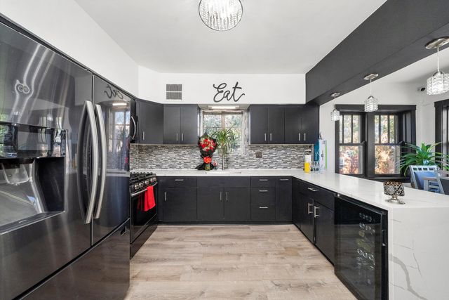 1901 S 61st Court, Cicero, IL 60804
