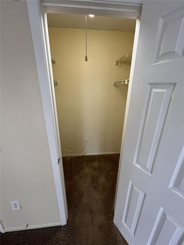 121 OYSTER BAY CIRCLE 220, Altamonte Springs, FL 32701