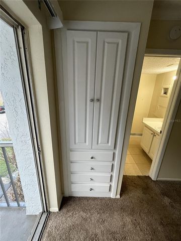 121 OYSTER BAY CIRCLE 220, Altamonte Springs, FL 32701