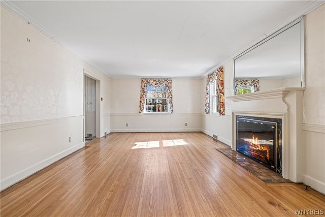 178 Deerhurst Park Boulevard, Tonawanda, NY 14217