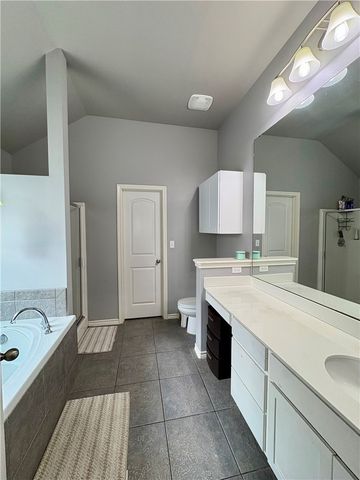 2905 Besterio Dr, Corpus Christi, TX 78415