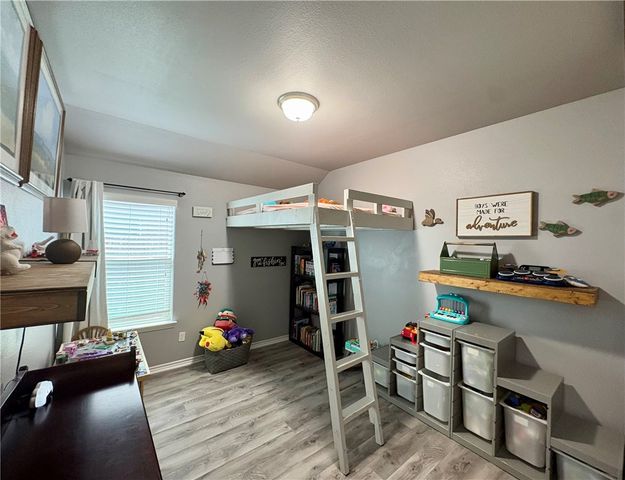 2905 Besterio Dr, Corpus Christi, TX 78415