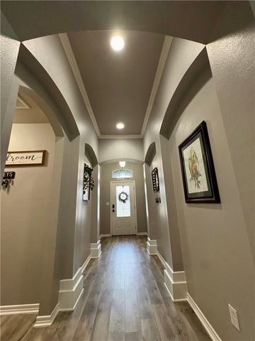 2905 Besterio Dr, Corpus Christi, TX 78415