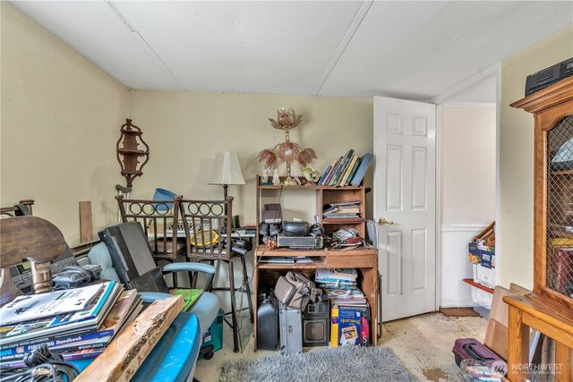 7629 N Old Pacific Highway, Castle Rock, WA 98611