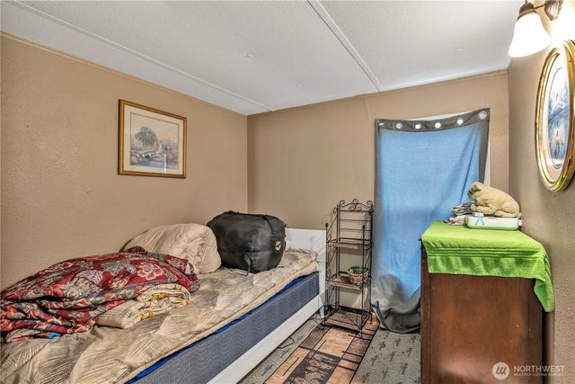 7629 N Old Pacific Highway, Castle Rock, WA 98611