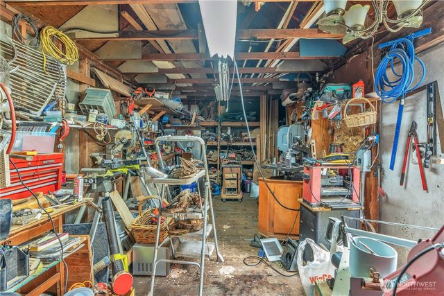 7629 N Old Pacific Highway, Castle Rock, WA 98611