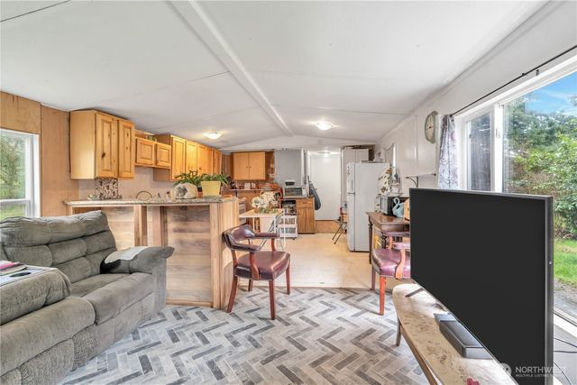 7629 N Old Pacific Highway, Castle Rock, WA 98611