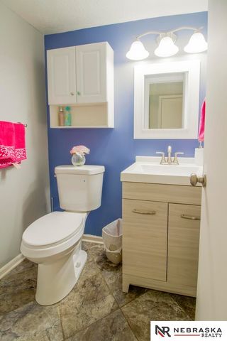 5518 S 155th Street, Omaha, NE 68137