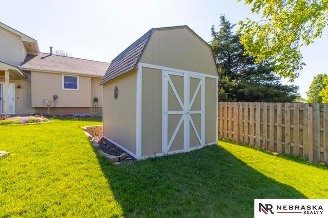 5518 S 155th Street, Omaha, NE 68137