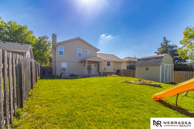 5518 S 155th Street, Omaha, NE 68137