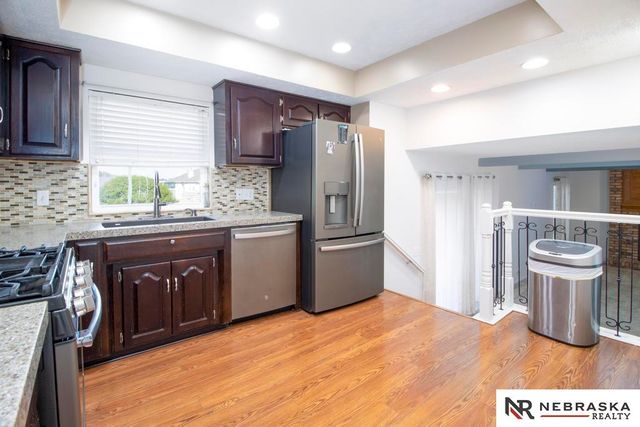 5518 S 155th Street, Omaha, NE 68137