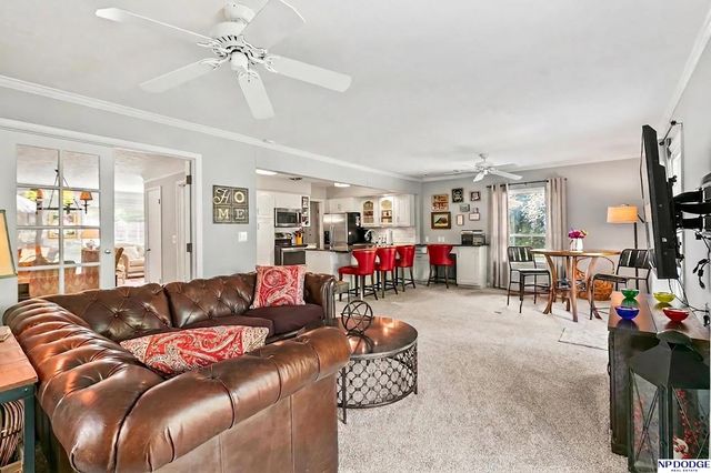 1153 S 96th Street, Omaha, NE 68124
