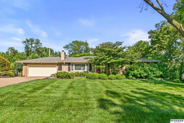 1153 S 96th Street, Omaha, NE 68124