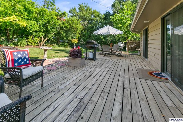 1153 S 96th Street, Omaha, NE 68124