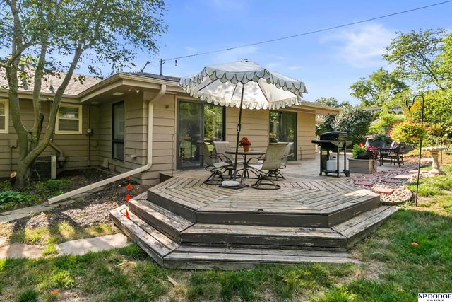 1153 S 96th Street, Omaha, NE 68124