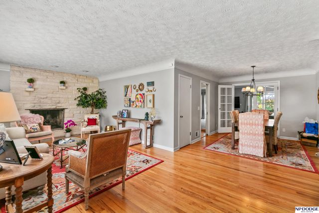 1153 S 96th Street, Omaha, NE 68124