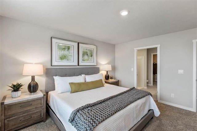 383 Leslie Farms Drive, Connoquenessing Boro, PA 16033