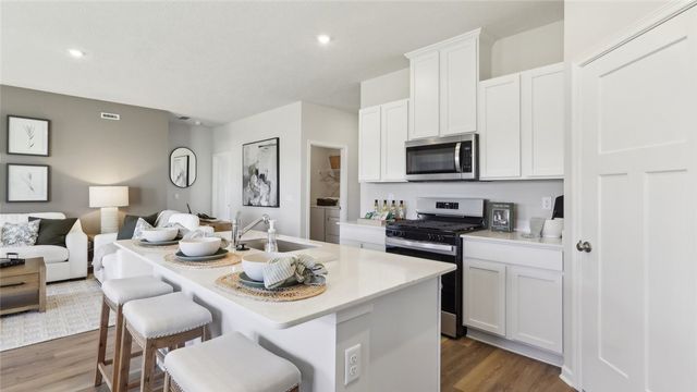 383 Leslie Farms Drive, Connoquenessing Boro, PA 16033