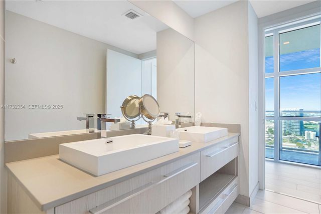 4010 S Ocean Drive R2604, Hollywood, FL 33019