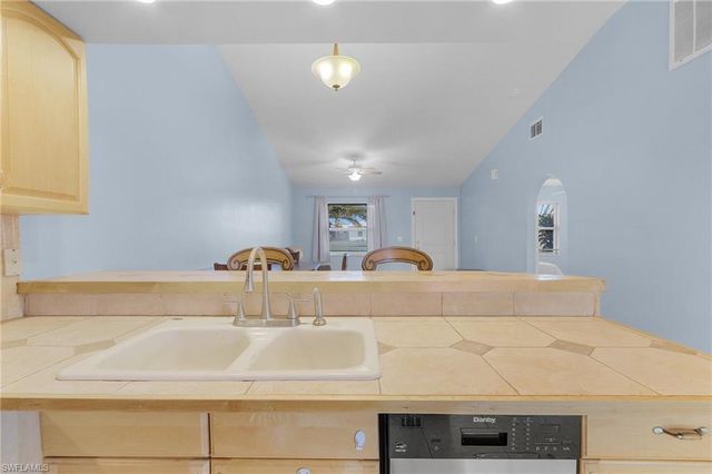 930 SW 37th LN, Cape Coral, FL 33914