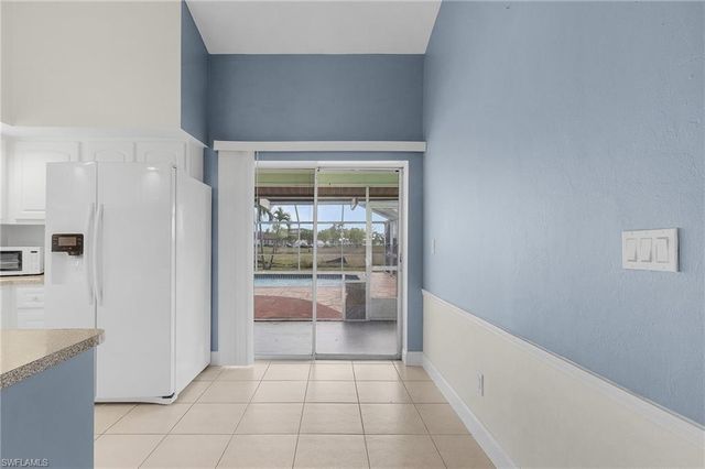 930 SW 37th LN, Cape Coral, FL 33914