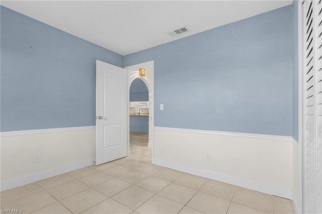 930 SW 37th LN, Cape Coral, FL 33914