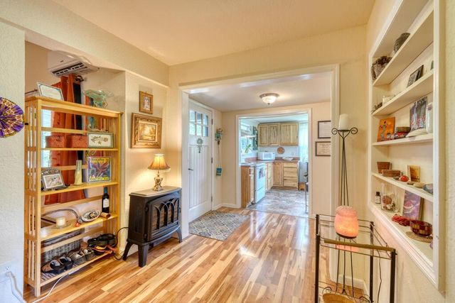 35 Chatuge Village Drive, Hayesville, SC 29804