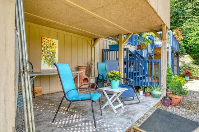 35 Chatuge Village Drive, Hayesville, SC 29804
